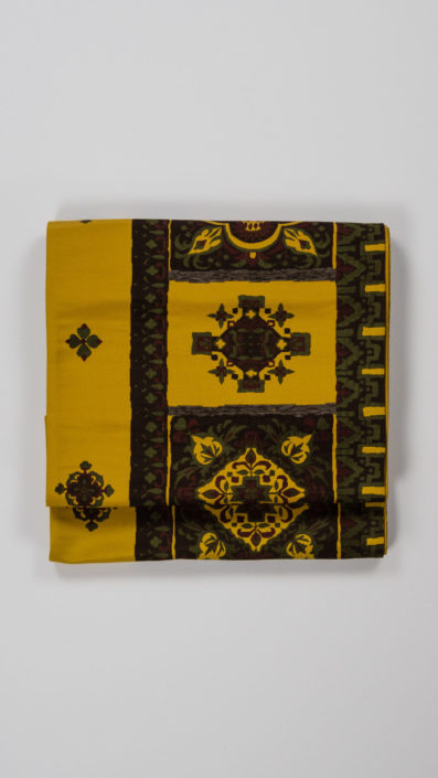 西陣織りの黄色袋帯の写真、光琳庵