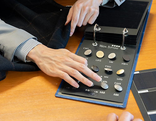 制作途中の写真 丁寧に制作していることが分かる写真